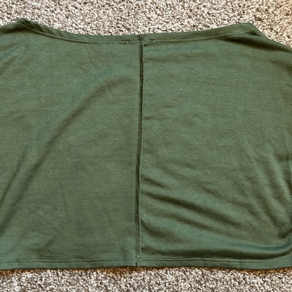 Fashion Nova green cropped sweater - Picture 6 of 6
